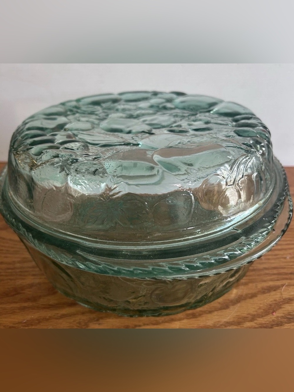 Libbey Large Round Green Glass Casserole Dish + Lid Orchard Fruit Pattern 3qt